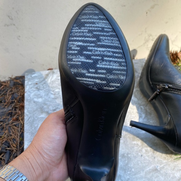 Calvin Klein boots - Picture 3 of 8